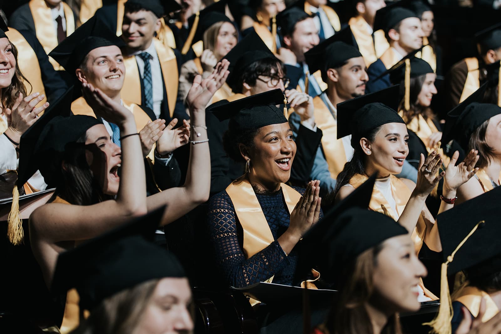 CD25-Etudiants-applaudissements