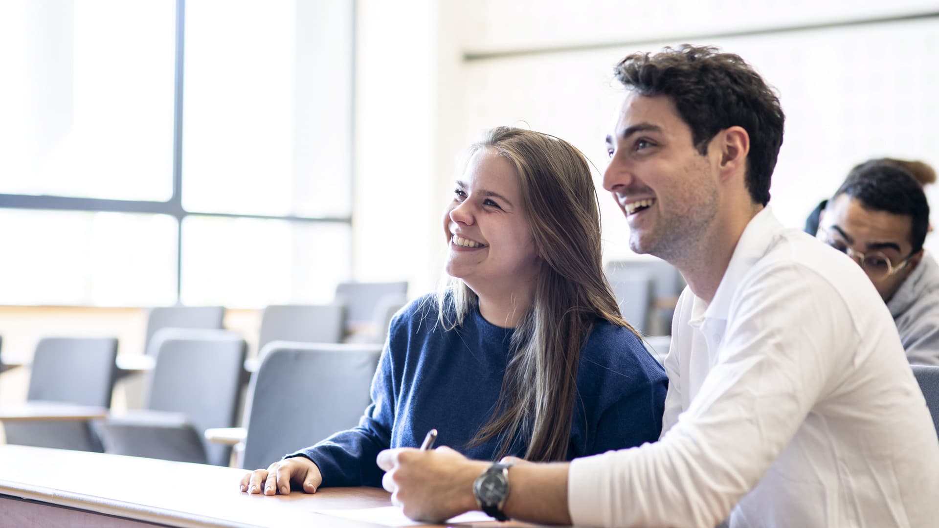 global-bba-admission-parallele-banner